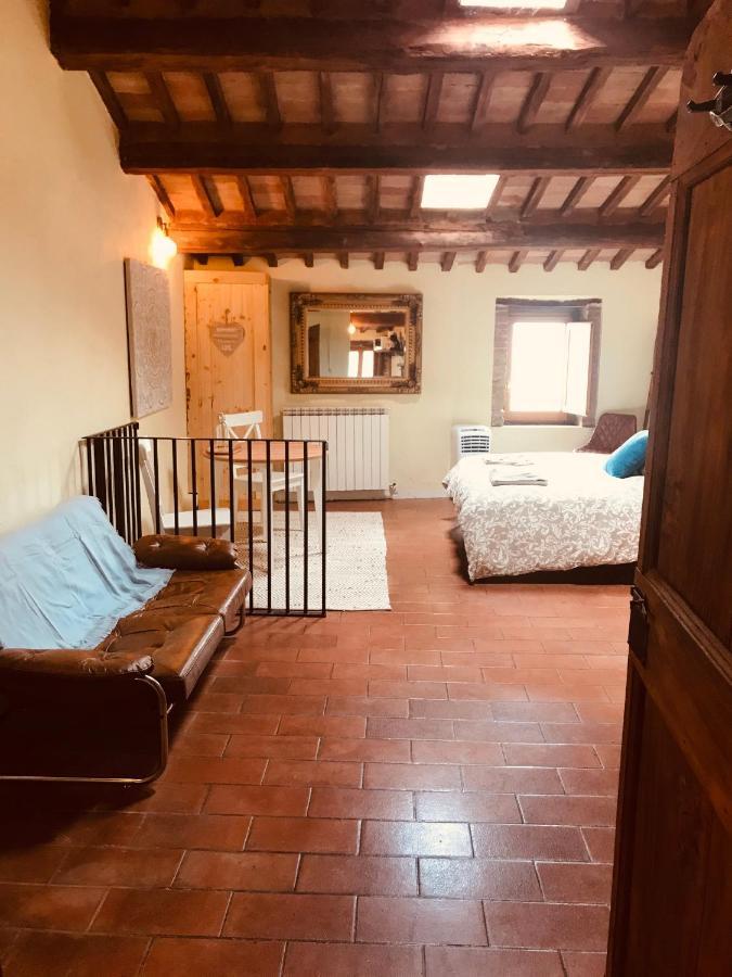 Fireflies Apartment Monte Petriolo Luaran gambar