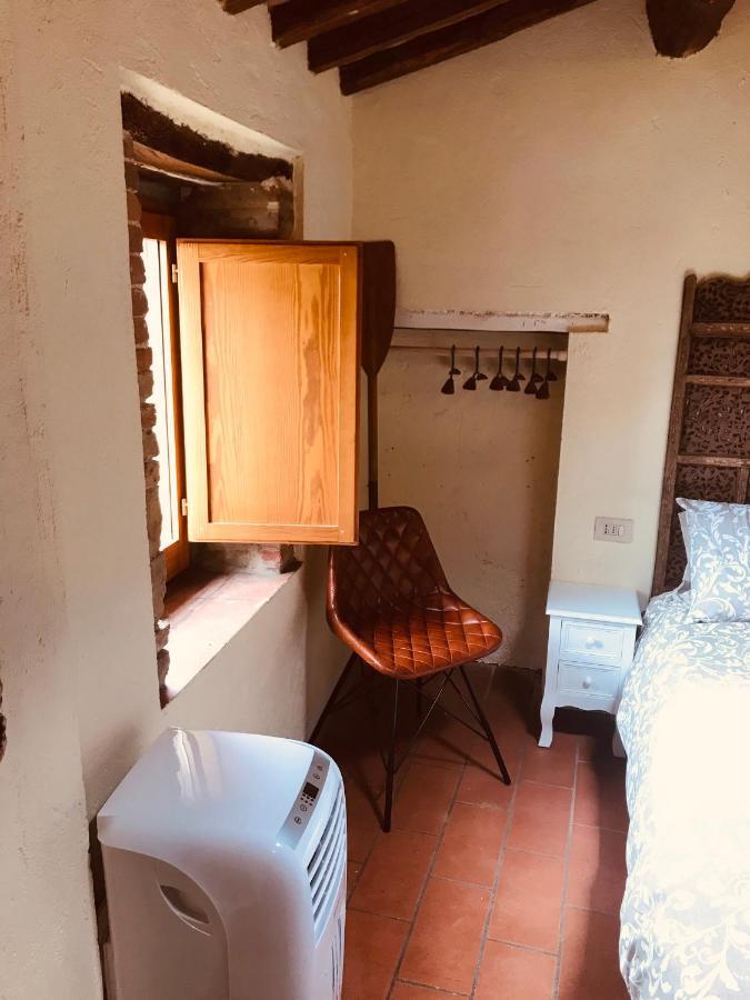 Fireflies Apartment Monte Petriolo Luaran gambar